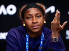 Coco Gauff sa ospravedlňuje fanúšikom Alexa Eala po rezervácii štvrťfinálového miesta v Dubaji Autor fotografie: Andy Cheung/Getty Images
