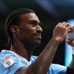 Haji Wrightov hetrik poslal Coventry späť na čelo šampionátu, keď porazilo Middlesbrough 3:1