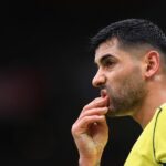 Jay Bothroyd je presvedčený, že Cristian Romero by mal byť zbavený funkcie kapitána Spurs po jeho druhej červenej karte v sezóne.