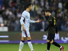 Cristiano Ronaldo by mohol oživiť rivalitu s Lionelom Messim, ak sa so SPL nedosiahne „žiadny kompromis“. Cristiano Ronaldo by mohol oživiť rivalitu s Lionelom Messim, ak sa so SPL nedosiahne „žiadny kompromis“.