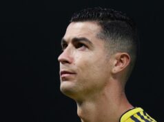 Cristiano Ronaldo štrajkuje s portugalskou hviezdou, ktorá „odmieta hrať za Al-Nassr“ Cristiano Ronaldo sa pozerá pred zápasom Al-Nassr