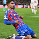 Crystal Palace poslal Zrinjski Mostar v Selhurst Parku 2:0, aby sa dostal do konferenčnej ligy UEFA v posledných 16.
