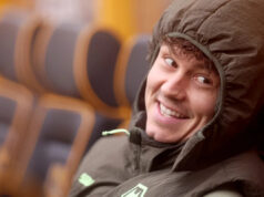 Crystal Palace dokončil podpis Jorgena Strand Larsena z Wolves Download app from appStore