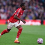 DR Kongo sa zameriava na francúzskych mládežníckych internacionálov Dilane Bakwa a Arnauda Kalimuenda