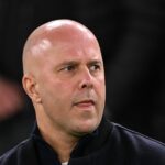 MONACO, MONACO – 31. JANUÁRA: Jeremy Jacquet zo Stade Rennais sa rozcvičuje pred zápasom Ligue 1 McDonald's medzi AS Monaco FC a Stade Rennais FC na Stade Louis II 31. januára 2026 v Monaku v Monaku. (Foto: Neal Simpson/Allstar/Getty Images)