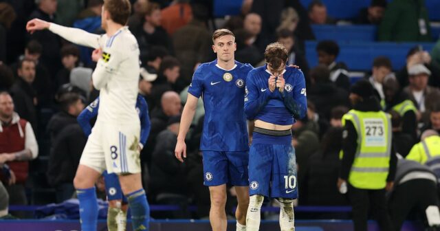 Cole Palmer z Chelsea reaguje po premeškaní šance na odkrytú bránu