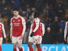 Ďalších päť zápasov o titul v Premier League, keď Arsenalu hrozí, že ho naplní do Man City Arsenalu sa v súboji s Manchestrom City nepodarilo zabezpečiť zisk titulu v Premier League