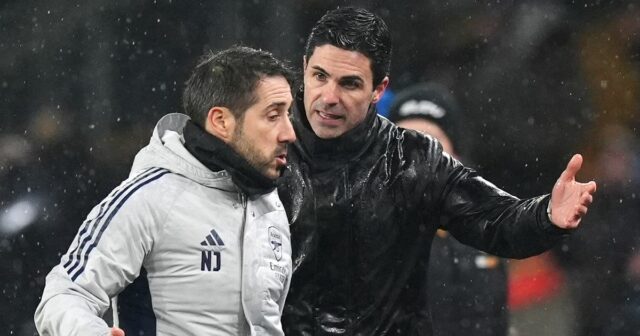 Ďalších päť zápasov o titul v Premier League, keď žreb Tréner Arsenalu Nicolas Jover a manažér Mikel Arteta