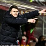 Manažér Rangers Danny Rohl vie, že jeho tím si nemôže dovoliť prehrať tento víkendový súboj