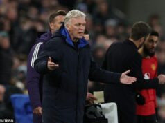 David Moyes tvrdí, že posadnutosť futbalu je ako „zápas“ po tom, čo bol Everton kritizovaný za prístup počas zápasu Man United. Manažér Evertonu David Moyes prirovnal posadnutosť futbalu k „zápaseniu“