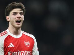 Declan Rice prijíma Zlatú loptu, keďže Arsenal vstupuje do rozhodujúcej fázy boja o titul Reaguje hviezda Arsenalu a Anglicka Declan Rice