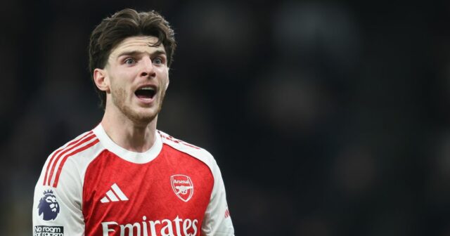 Declan Rice prijíma Zlatú loptu, keďže Arsenal vstupuje do rozhodujúcej Reaguje hviezda Arsenalu a Anglicka Declan Rice