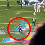 Muž bez trička vtrhol na ihrisko počas štvrtej štvrtiny Super Bowl LX na Levi's Stadium