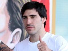 Dohoda s Arsenalom hotová a prestupy do troch konečných dní, ktoré sa ešte môžu stať Španielsky manažér Arsenalu Mikel Arteta gestikuluje na spojnici počas zápasu anglickej futbalovej Premier League medzi Leeds United a Arsenalom.