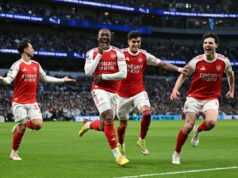 Dominancia Arsenalu v derby otriasla ich snahou o titul – a nebezpečenstvo zostupu Tottenhamu je veľmi reálne Prvý gól Viktora Gyokeresa vrátil Arsenalu kontrolu a položil základy víťazstva (Reuters)