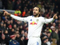 Dominic Calvert-Lewin zanecháva úsmev na tvári dvoch nemeckých trénerov s najnovším zásahom, ktorý pomohol Leedsu poraziť súperov Nottingham Forest. Bodovacia forma Dominica Calverta-Lewina mohla vidieť, že pôjde na majstrovstvá sveta s Anglickom