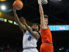 Dononvan Dent pozdvihol UCLA k úžasnému víťazstvu OT nad číslom 10 v Illinois Dononvan Dent pozdvihol UCLA k úžasnému víťazstvu OT nad číslom 10 v Illinois