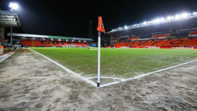 Dundee Utd-Aberdeen odložili po kontrole ihriska
