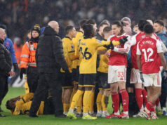 Dvaja manažéri a titul – Wolves na poslednom mieste otriasli Premier League Download app from appStore