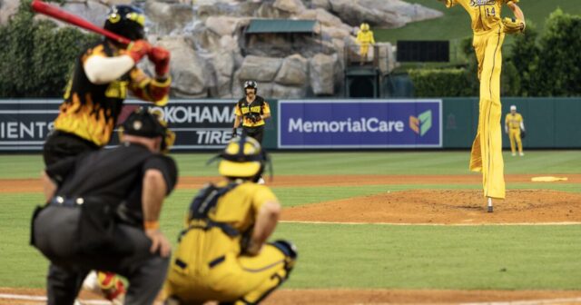 ESPN zdvojnásobil na Banana Ball; plán zahŕňa deň v Disneylande ESPN zdvojnásobil na Banana Ball; plán zahŕňa deň v Disneylande