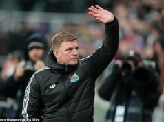 Eddie Howe hovorí, že odstúpi z funkcie šéfa Newcastlu, ak si myslí, že nie je tým správnym mužom na túto prácu Eddie Howe hovorí, že by odišiel z Newcastlu, ak by cítil, že nie je tou správnou osobou, ktorá by ich posunula vpred