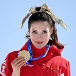 Eileen Gu si v nedeľu vybojovala svoju prvú zlatú medailu na zimných olympijských hrách 2026