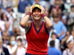 Emma Raducanu priznáva nervy po tom, čo sa tenisová legenda dostavila na posledný zápas Foto Morgan Hancock/Getty Images