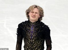 Emocionálna americká korčuliarska hviezda „Quad God“ Ilia Malinin odhalila príčinu kolapsu svojej nočnej mory na zimných olympijských hrách Americká korčuliarska hviezda Ilia Malinin prezradila, že pred katastrofou pri voľnom korčuľovaní bol „ohromený“.