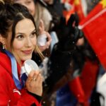 Enes Kanter Freedom nazýva Eileen Gu „zradcom“ za reprezentáciu tímu Číny