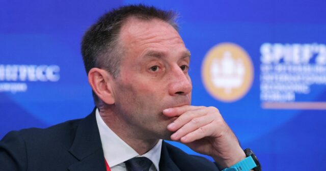 Epstein požiadal o pomoc bývalého ruského predstaviteľa napojeného na FSB, uvádzajú súbory | Obchodné a ekonomické správy
