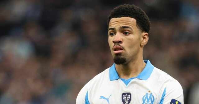 Ethan Nwaneri odpovedá spoluhráčovi z Arsenalu po predčasnom odchode z Marseille | Futbal | Šport
