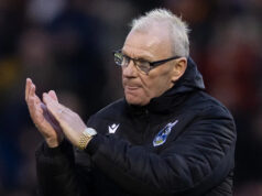 Evans hovorí, že odmietol ponuku opustiť Rovers Evans hovorí, že odmietol ponuku opustiť Rovers