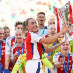 Ellen White, Jen Beattie a Ben Haines