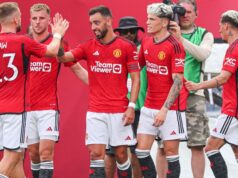 Fanúšik Manchestru United si nemôže ostrihať vlasy po tom, čo nedokázal poraziť West Ham United pri piatom víťazstve v rade Fanúšik Manchestru United si nemôže ostrihať vlasy po tom, čo nedokázal poraziť West Ham United pri piatom víťazstve v rade