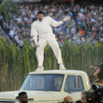 Fanúšikom Cristiana Ronalda sa nebude páčiť gesto Bad Bunnyho na adresu Lionela Messiho