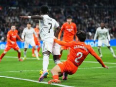 Fanúšikovia Barcelony pokračujú v rozhorčení nad rozhodcovským konaním po tom, čo Real Madrid 4:1 Real Sociedad Fanúšikovia Barcelony pokračujú v rozhorčení nad rozhodcovským konaním po tom, čo Real Madrid 4:1 Real Sociedad