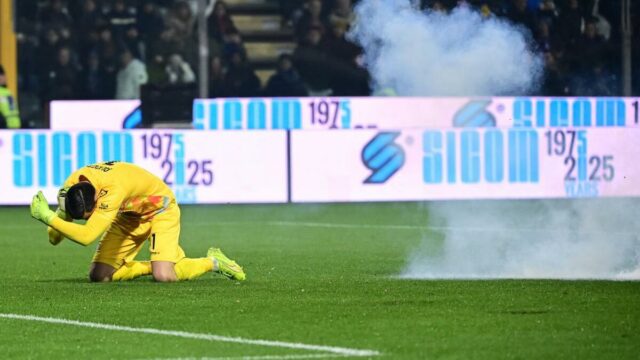 Fanúšikovia Interu Miláno dostali zákaz cestovania do 23. marca za Fanúšikovia Interu Miláno dostali zákaz cestovania do 23. marca za svetlicu hodenú na brankára Cremonese