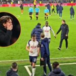 Fanúšikovia Tottenhamu hovoria Thomasovi Frankovi, že musí ísť