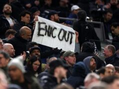 Fanúšikovia Tottenhamu posielajú jasný odkaz skandovaním Mauricia Pochettina proti Newcastlu Fanúšikovia Tottenhamu posielajú jasný odkaz skandovaním Mauricia Pochettina proti Newcastlu