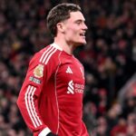 Florian Wirtz oslavuje gól za Liverpool proti Newcastlu United