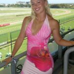 Footy hviezda Jasmin Strange je presadzovateľkou v súťaži NRLW - a zdá sa, že je rovnako divoká aj mimo ihriska