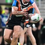 Hviezda NRL Terrell May využila služby právnikov po tom, čo boli na sociálnych sieťach zdieľané intímne zábery rekvizity Wests Tigers bez jeho povolenia.