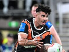 Footy hviezda Terrell May zavolala právnikov po tom, čo na sociálne siete unikli intímne zábery bez jeho povolenia Hviezda NRL Terrell May využila služby právnikov po tom, čo boli na sociálnych sieťach zdieľané intímne zábery rekvizity Wests Tigers bez jeho povolenia.