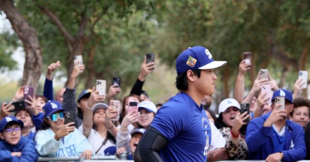 Fotky: Shohei Ohtani, hviezdy Dodgers cvičia na jarnej príprave
