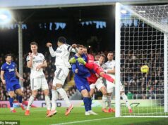 Fulham 1:2 Everton: Belasí sa rúcajú, keď hostia prichádzajú zozadu a presúvajú sa na európske miesta – a David Moyes oslavuje z tribúny! Vlastný gól Bernda Lena priniesol Evertonu v sobotu na Craven Cottage kľúčové tri body