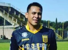 Futbalová hviezda bola zabitá, keď ho brat „rozbil rozbitou fľašou“ v pouličnej bitke Futbalová hviezda bola zabitá, keď ho brat „rozbil rozbitou fľašou“ v pouličnej bitke