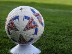 Futbalový klub obvinený zo zaplavenia vlastného ihriska postrekovačmi trávnika s cieľom získať oblek prerušený|Futbal|Športová aktivita Futbalový klub obvinený zo zaplavenia vlastného ihriska postrekovačmi trávnika s cieľom získať oblek prerušený|Futbal|Športová aktivita