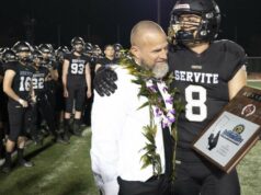 Futbalový tréner Servite High Chris Reinert odstupuje Futbalový tréner Servite High Chris Reinert odstupuje