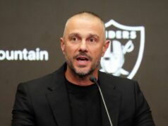 GM Raiders drží Maxxa Crosbyho, ktorý sa túži stretnúť s Fernandom Mendozom NFL: Hlavný tréner Las Vegas Raiders Klint Kubiak Úvodná tlačová konferencia