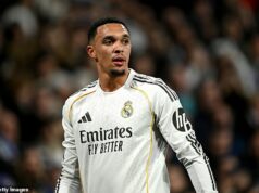 Gary Lineker pred majstrovstvami sveta označil za „zvláštne zvláštne“ zaobchádzanie Thomasa Tuchela s jednou anglickou hviezdou „bizarnými“ verejnými komentármi. Trent Alexander-Arnold sa už predtým dostal pod paľbu anglického šéfa Thomasa Tuchela